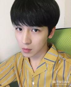 吃瓜网红小哥哥微博号是什么,微博号背后的趣味故事” 第2张 吃瓜网红小哥哥微博号是什么,微博号背后的趣味故事” 第2张